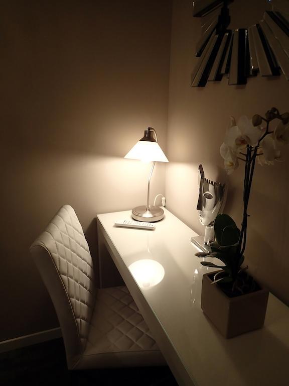 Bed and Breakfast A La Fleur D Oranger - Lille La Madeleine La Madeleine  Habitación foto